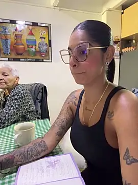 charlotte stevenss  online show from 02.19.25