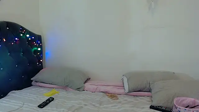 gooddes303salome online show from 10.31.25