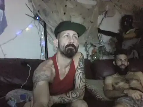 Snapshot of ItalianPapiDripDrip chatting on 02.18.25 ItalianPapiDripDrip online show from 02.18.25