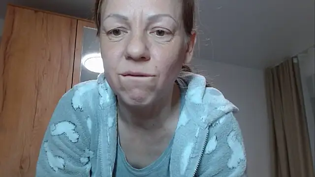 Snapshot of Popppka chatting on 02.12.25 Popppka online show from 02.12.25