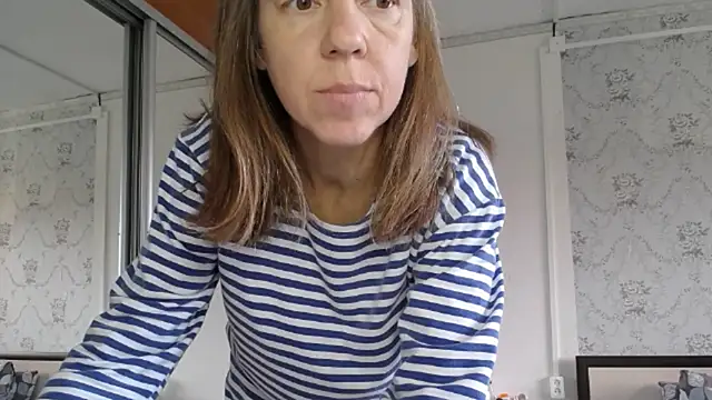 Snapshot of Popppka chatting on 10.12.25 Popppka online show from 10.12.25