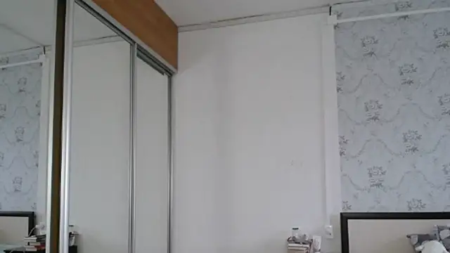 Snapshot of Popppka chatting on 12.21.25 Popppka online show from 12.21.25