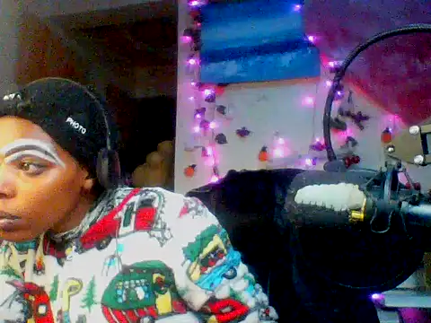 Snapshot of Anaconda2350 chatting on 06.19.26 Anaconda2350 online show from 06.19.26