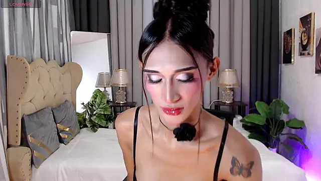 Unforttable Anisha online show from 03.18.25