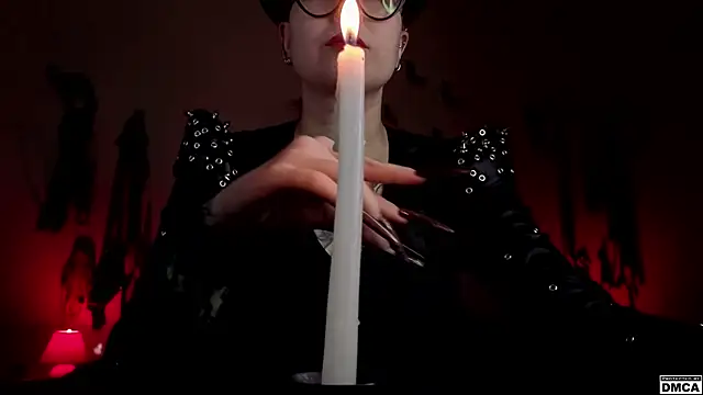 Amanita  Pantherina online show from 11.11.25