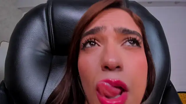 MariamRivera  online show from 12.15.24