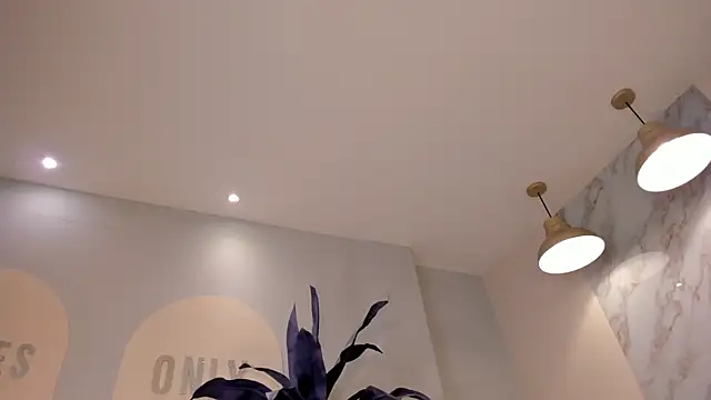 MariamRivera  online show from 02.18.25