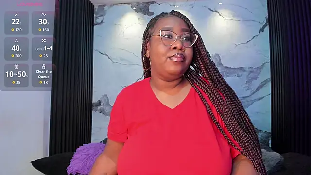 Snapshot of Darnellqueen chatting on 05.13.26 Darnellqueen online show from 05.13.26
