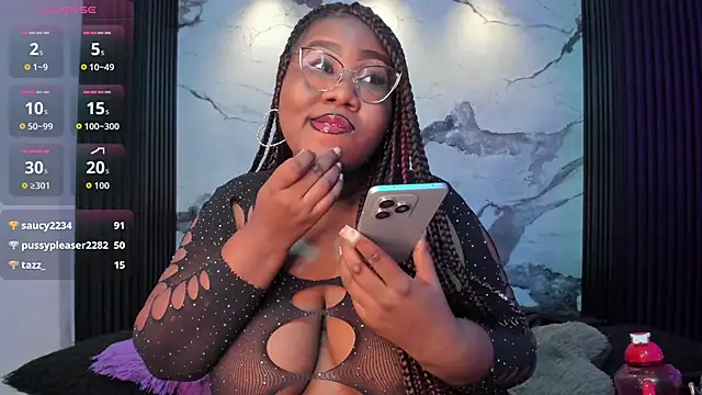 Snapshot of Darnellqueen chatting on 05.14.26 Darnellqueen online show from 05.14.26