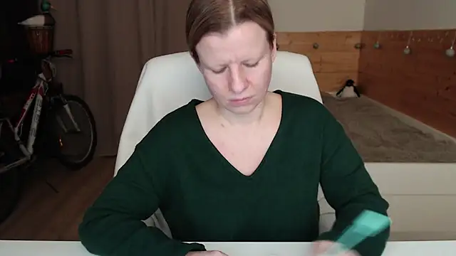 Snapshot of Exponent_5 chatting on 12.03.24 Exponent 5 online show from 12.03.24