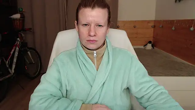 Snapshot of Exponent_5 chatting on 12.05.24 Exponent 5 online show from 12.05.24