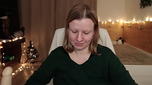 Snapshot of Exponent_5 chatting on 12.28.24 Exponent 5 online show from 12.28.24