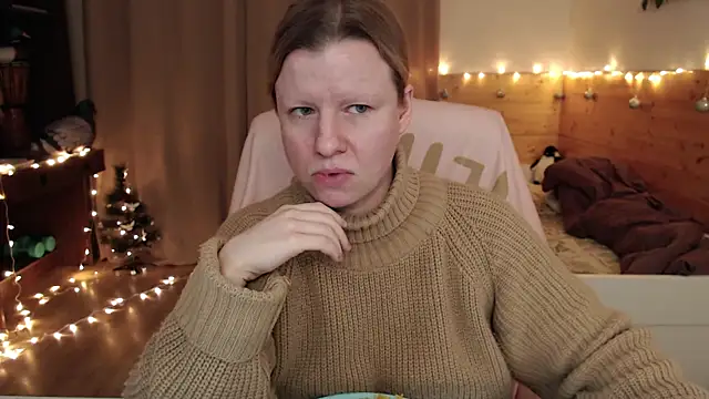 Snapshot of Exponent_5 chatting on 01.09.25 Exponent 5 online show from 01.09.25