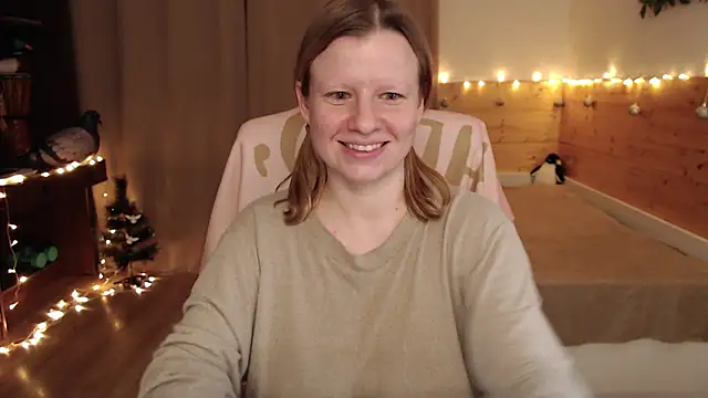 Snapshot of Exponent_5 chatting on 02.03.25 Exponent 5 online show from 02.03.25