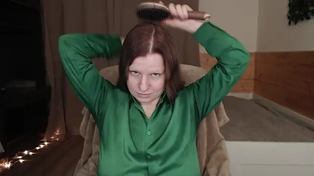 Snapshot of Exponent_5 chatting on 03.01.25 Exponent 5 online show from 03.01.25