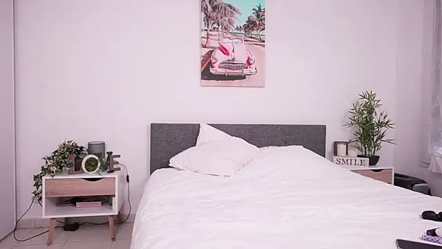 Snapshot of Bella_Twine chatting on 03.09.25 Bella Twine online show from 03.09.25