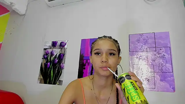 MarianaManzur online show from 03.16.25