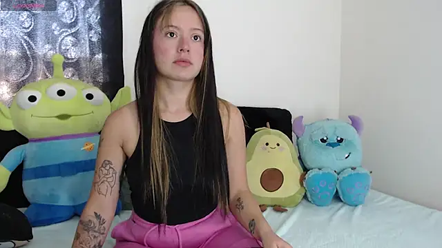 Snapshot of it_l chatting on 12.04.24 it l online show from 12.04.24