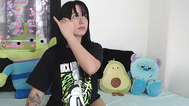 Snapshot of it_l chatting on 01.10.25 it l online show from 01.10.25