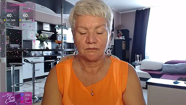 Snapshot of roxana_brooks chatting on 07.25.26 roxana brooks online show from 07.25.26