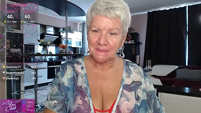 Snapshot of roxana_brooks chatting on 07.28.26 roxana brooks online show from 07.28.26