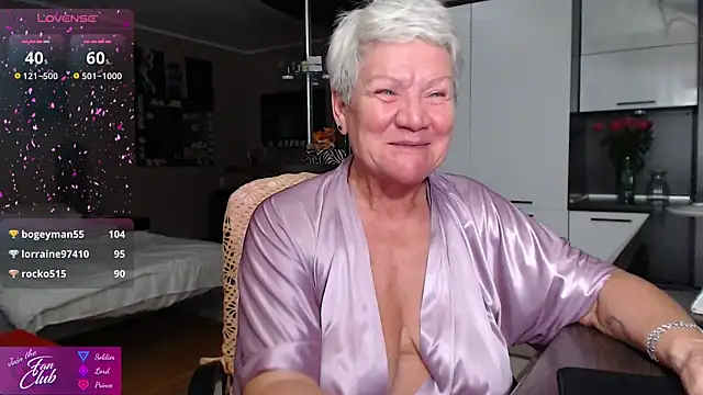 Snapshot of roxana_brooks chatting on 07.31.26 roxana brooks online show from 07.31.26