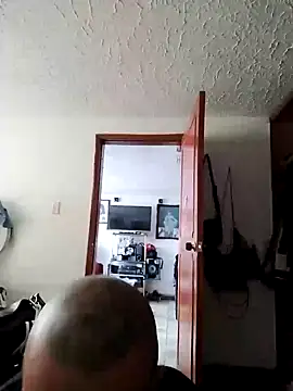 KenllyH online show from 03.17.25