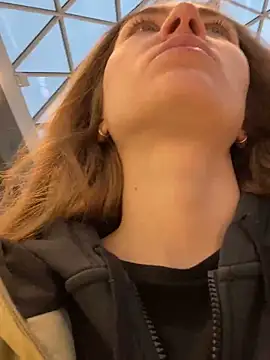 Snapshot of ValenciaShock chatting on 12.04.24 ValenciaShock online show from 12.04.24