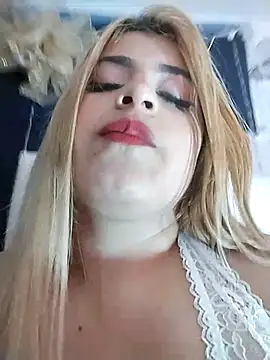 Snapshot of bella_star21 chatting on 03.01.25 bella star21 online show from 03.01.25