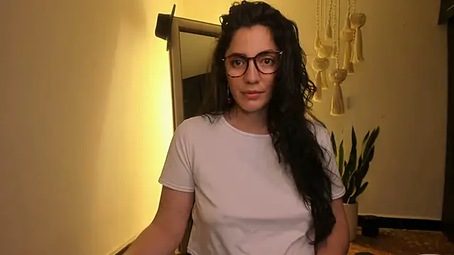 Snapshot of Mala_Bad chatting on 02.25.25 Mala Bad online show from 02.25.25