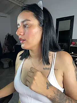 Lucia-Candy online show from 02.22.25