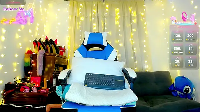 Snapshot of Aleexx___ chatting on 02.17.26 Aleexx online show from 02.17.26