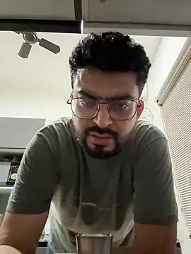Snapshot of hot_rajat chatting on 05.18.26 hot rajat online show from 05.18.26