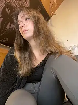 Snapshot of TalullaX chatting on 01.16.25 TalullaX online show from 01.16.25