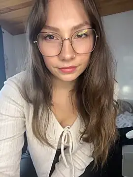 Snapshot of TalullaX chatting on 01.27.25 TalullaX online show from 01.27.25