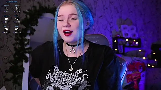 Moon Valkyrie online show from 01.28.25