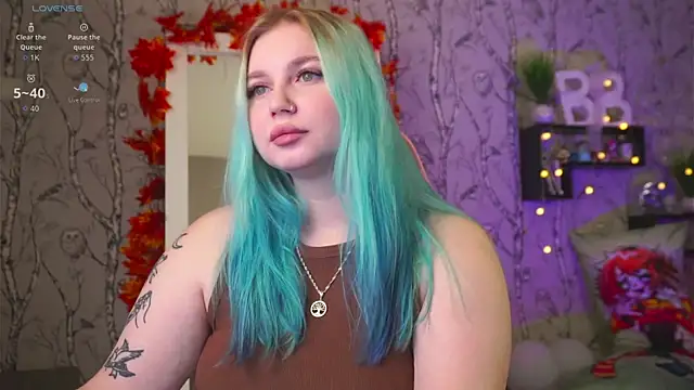 Moon Valkyrie online show from 09.25.25