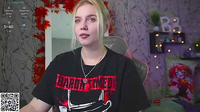 Moon Valkyrie online show from 10.21.25