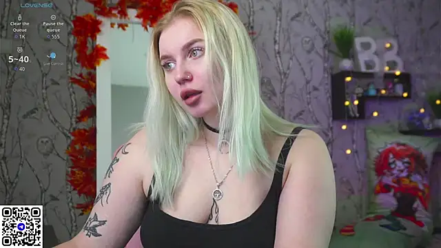 Moon Valkyrie online show from 10.22.25