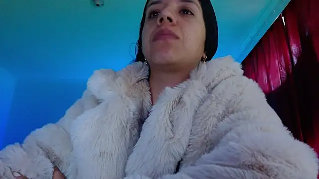 Snapshot of VALERY_MEER chatting on 05.21.26 VALERY MEER online show from 05.21.26