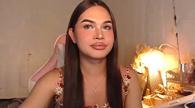 Ashely Lewis online show from 01.12.25