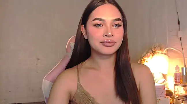 Ashely Lewis online show from 01.26.25