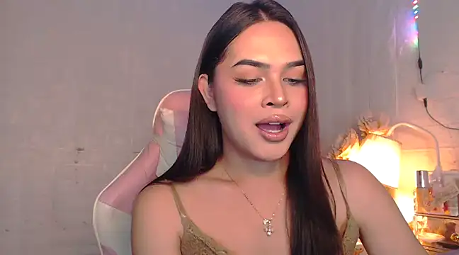 Ashely Lewis online show from 02.05.25