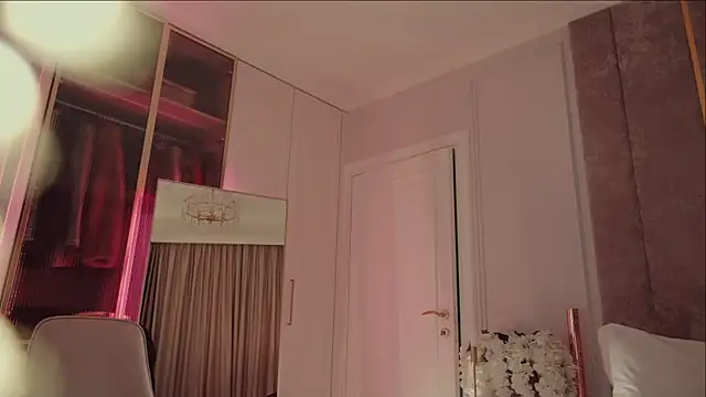 MilaDYstarlight online show from 01.17.26