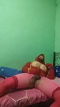 Snapshot of ElisyaHijabDoll chatting on 03.16.25 ElisyaHijabDoll online show from 03.16.25