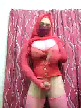 Snapshot of ElisyaHijabDoll chatting on 01.17.26 ElisyaHijabDoll online show from 01.17.26