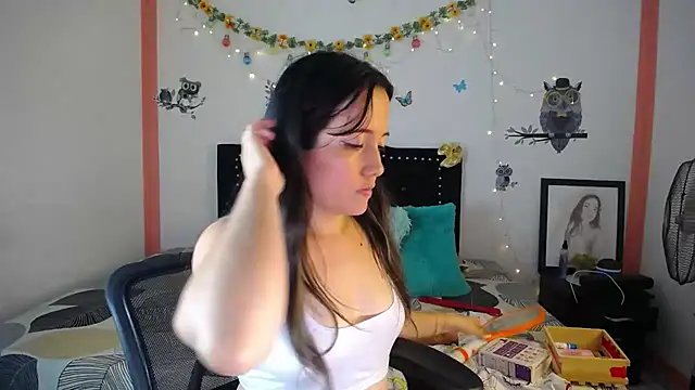 naughty girl 4u online show from 03.05.25