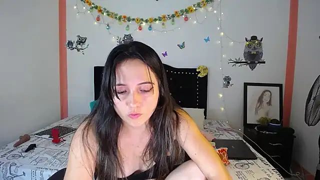 naughty girl 4u online show from 03.12.25