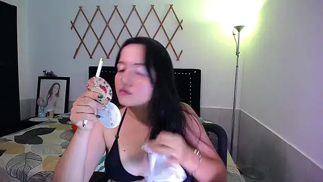 naughty girl 4u online show from 09.22.25