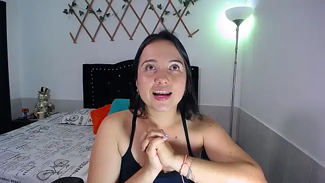 naughty girl 4u online show from 01.08.26